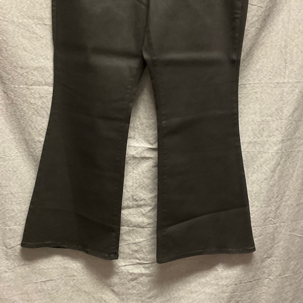 Women's Black waxed textured Flared Jeans - Picture 8 of 10